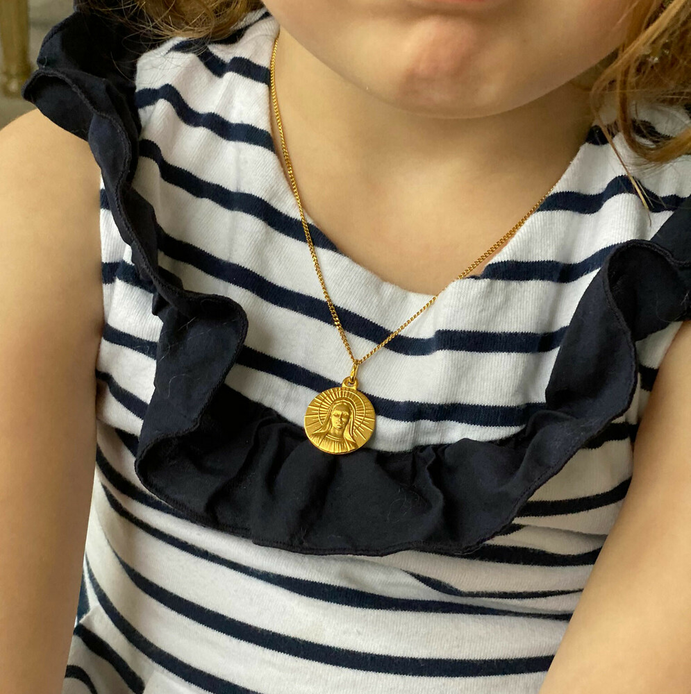 Photo de Médaille Vierge Solaire - Or jaune 9ct